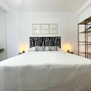 Elegancia Junto Al Rectorado. Córdoba