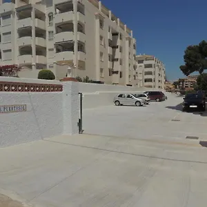 https://la-ventana-de-puerto-marina.hotelsinnerja.org